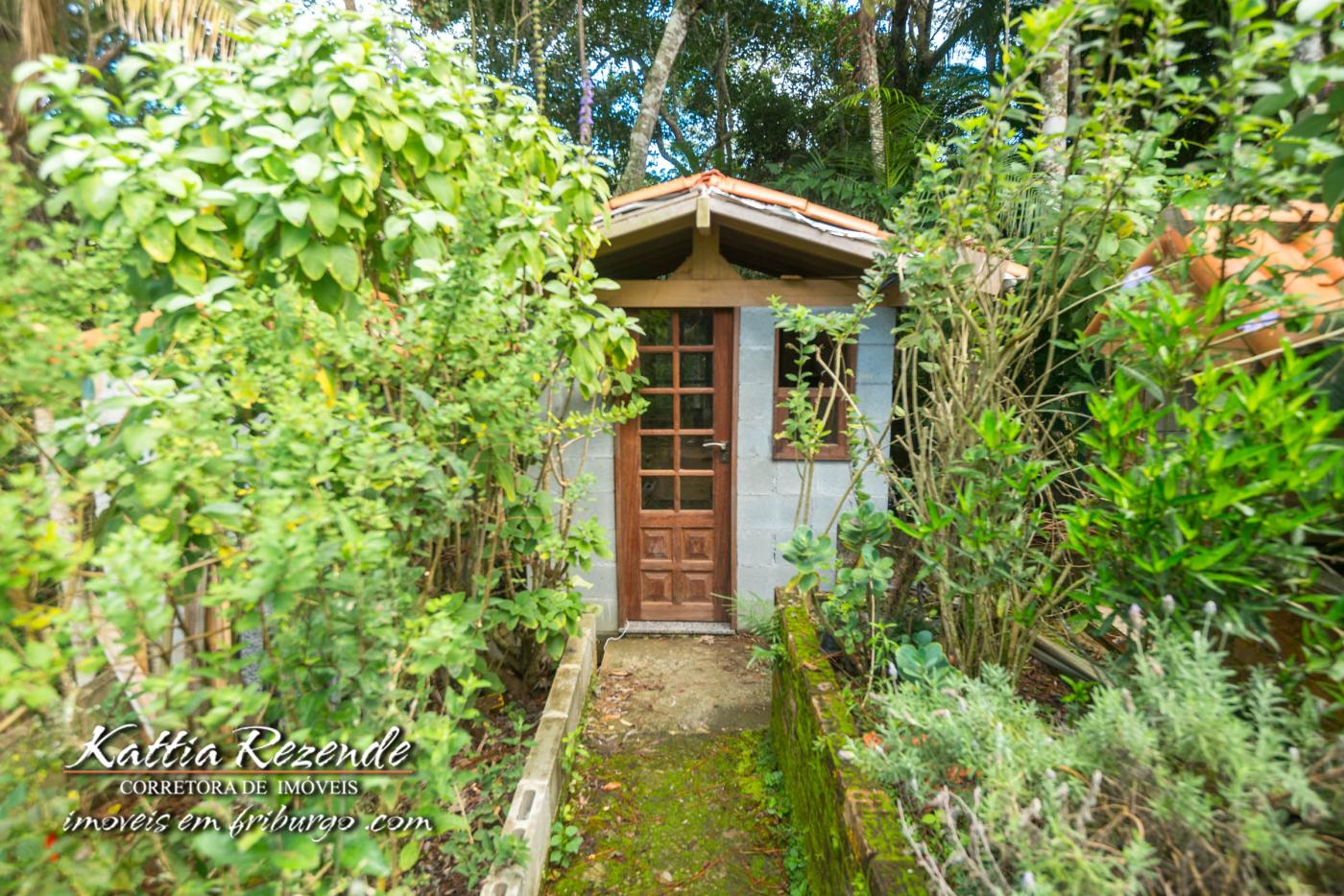 Casa à venda com 1 quarto, 1000m² - Foto 2